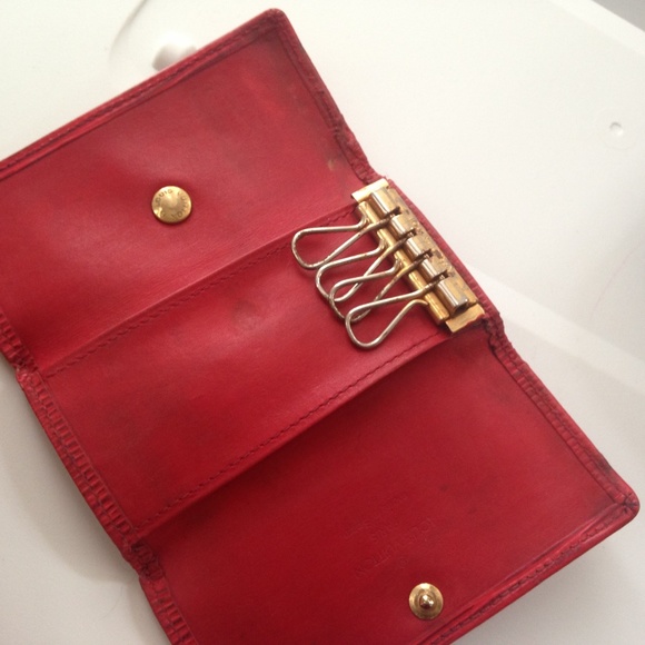 Authentic, Louis Vuitton, Red Epi Leather 4-Hooks - Picture 4 of 7
